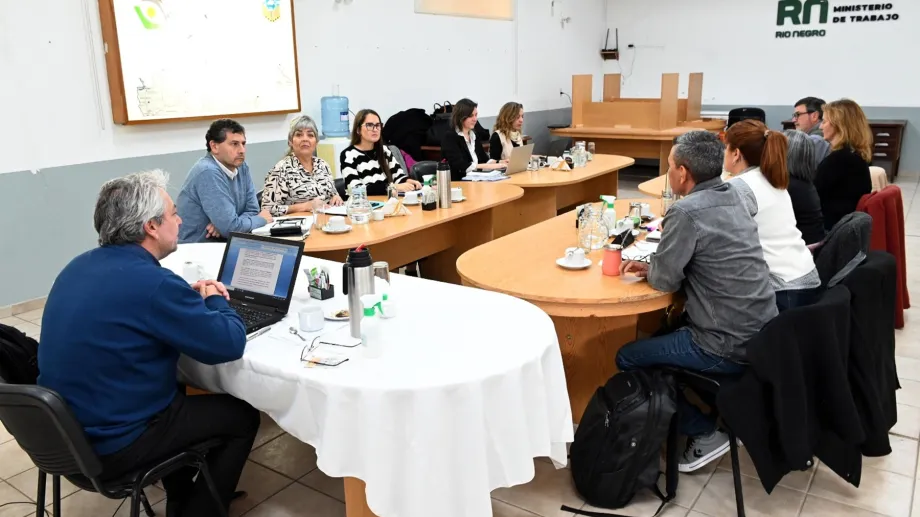 Unter va al paro por 48 horas tras rechazar la propuesta salarial del gobierno provincial