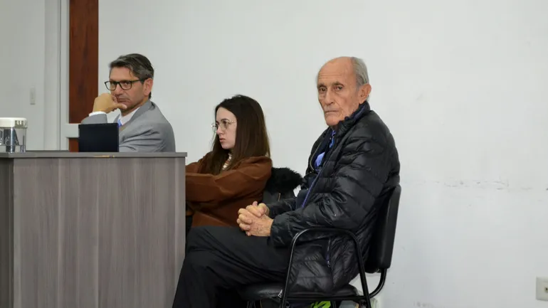 Piden 11 años de prisión para el supuesto psíquico que violó a la hija de un amig...