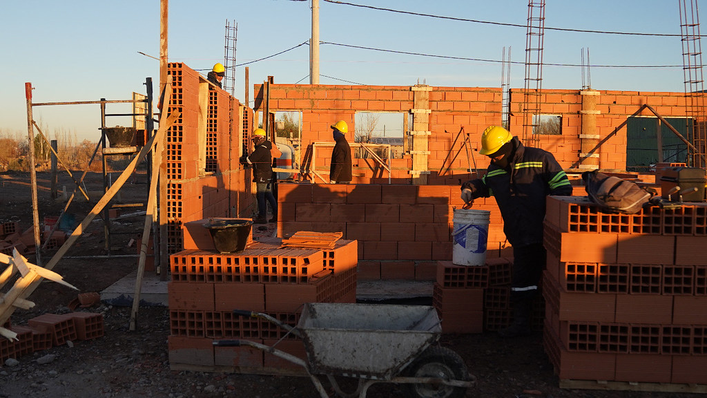 Avanza la construcción de las 31 viviendas en el DVNE para reubicar a familias de...