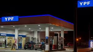 YPF aumenta sus combustibles: precios diferenciados por horarios y modalidad de carga