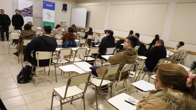 Río Negro: 60 personas rindieron examen único de Residencias de Salud 2025