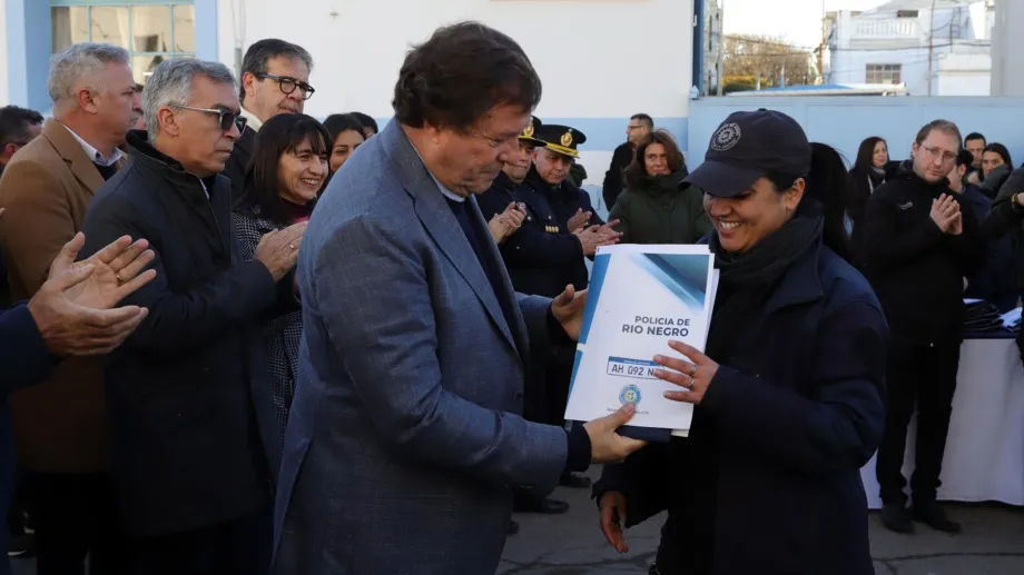 Entregaron nuevos patrulleros y motos para la Policía de Río Negro