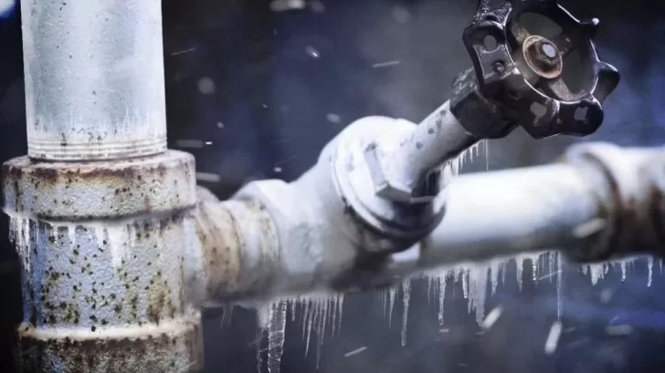 Falta de agua: Arsa confirma que se trata de las conexiones domiciliarias congeladas