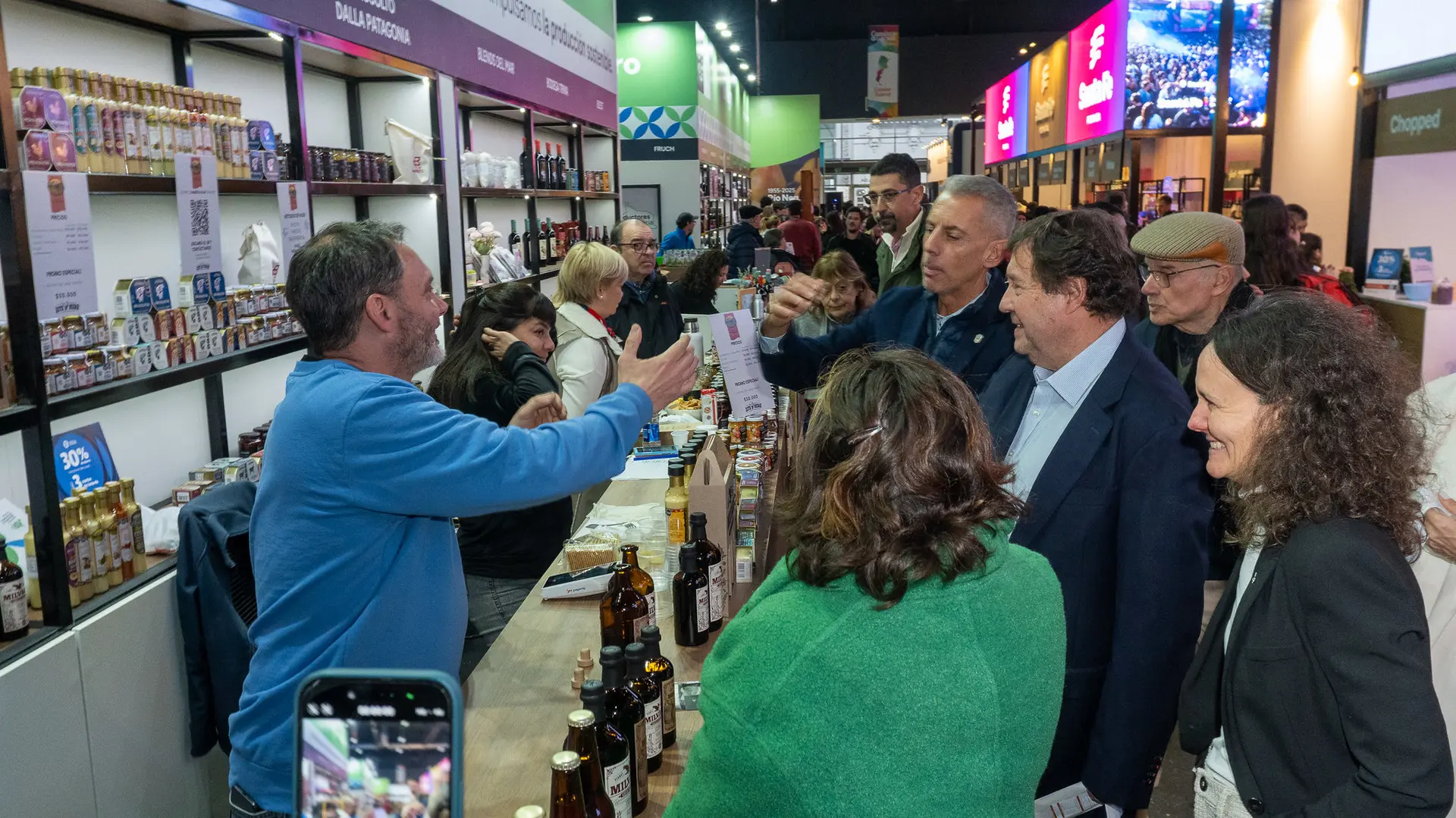 Río Negro abrió su stand en Caminos y Sabores con identidad y proyección