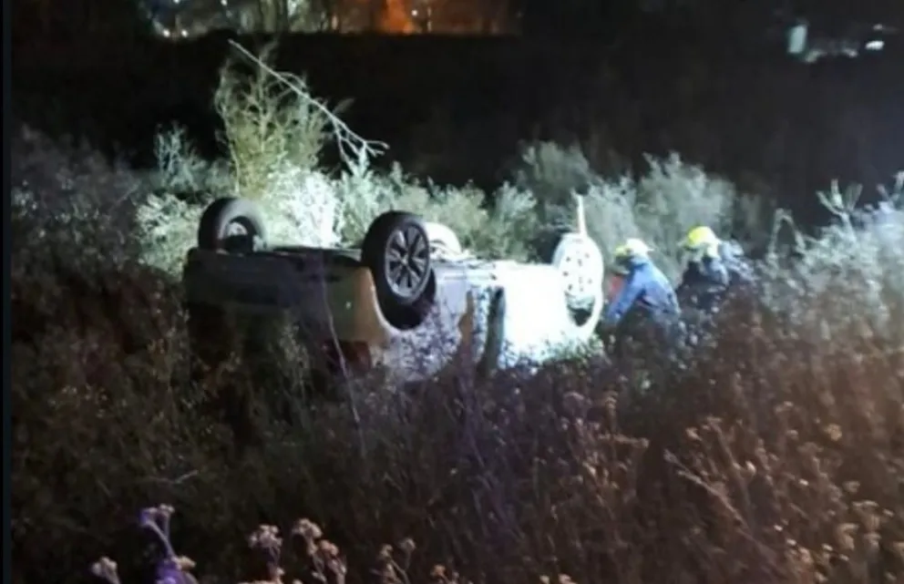 Vuelco en la ruta 151: piden precaución en el tránsito