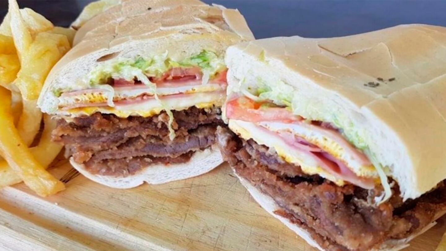 Un adolescente intentó pasar cocaína oculta en un sándwich de milanesa