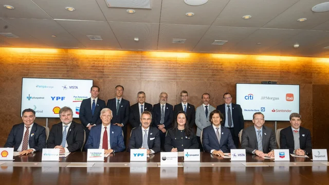 Vaca Muerta: Anuncian un préstamo de US$ 2.000 millones para construir un oleoducto