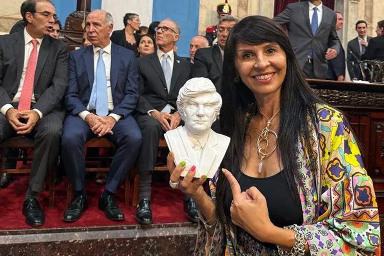 La Libertad Avanza en Río Negro encabezará la lista con Lorena Villaverde