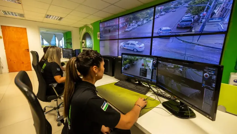 Un nene de 10 años llamó al 911 y denunció que su papá le pegaba a su mamá