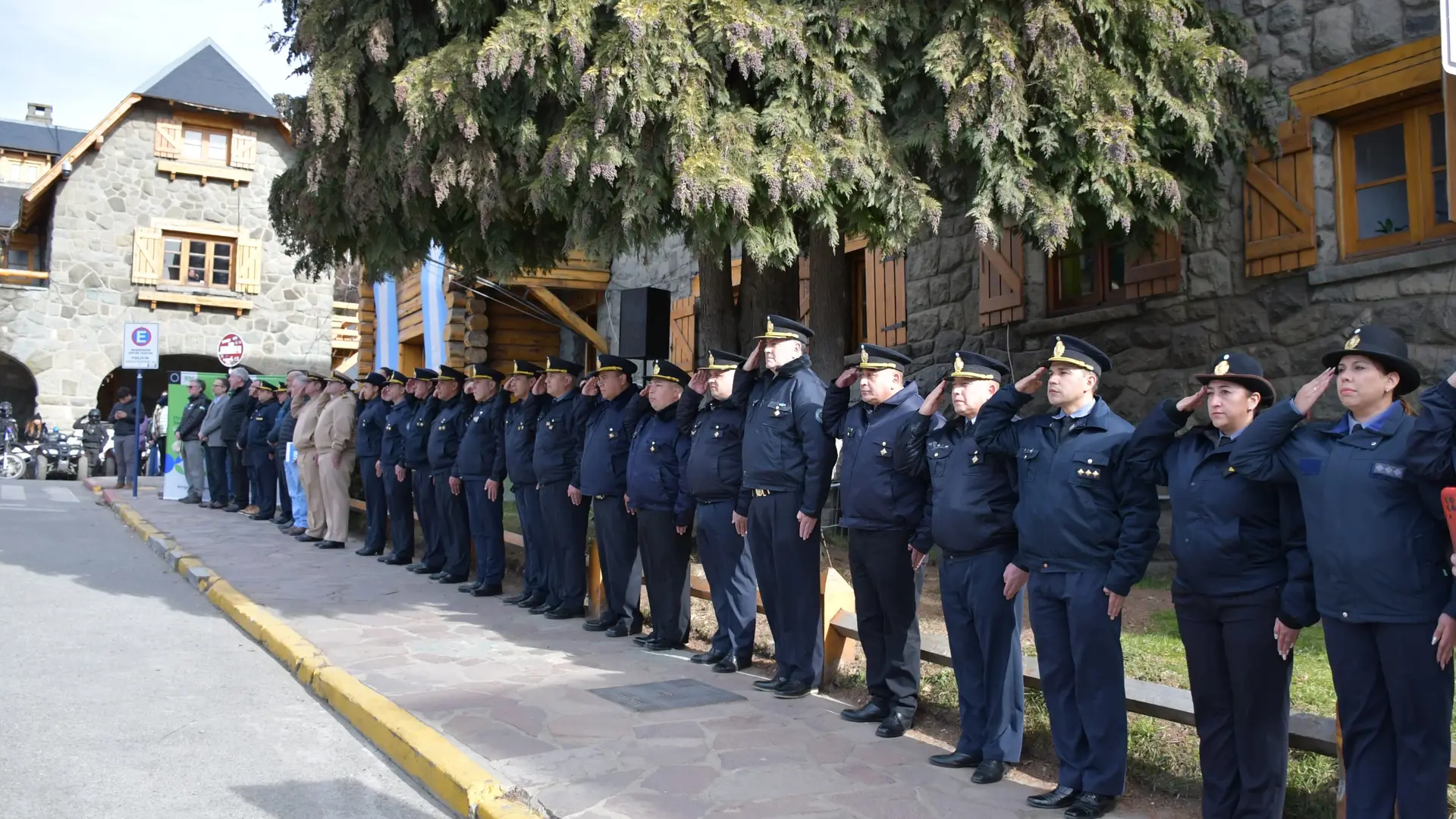 La Policía de Río Negro refuerza la seguridad en la temporada invernal 2025