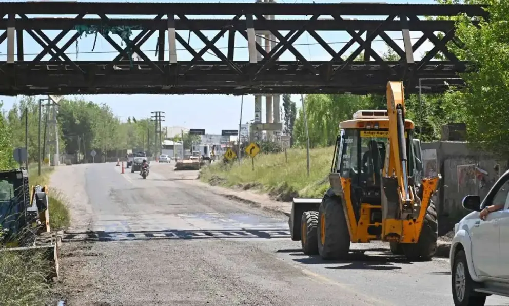 Vialidad Nacional entregó al Municipio de Cipolletti el proyecto para bajar la ra...