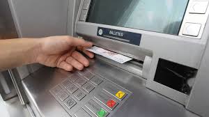 Bancos redujeron el monto de efectivo que se puede retirar en cajeros automáticos