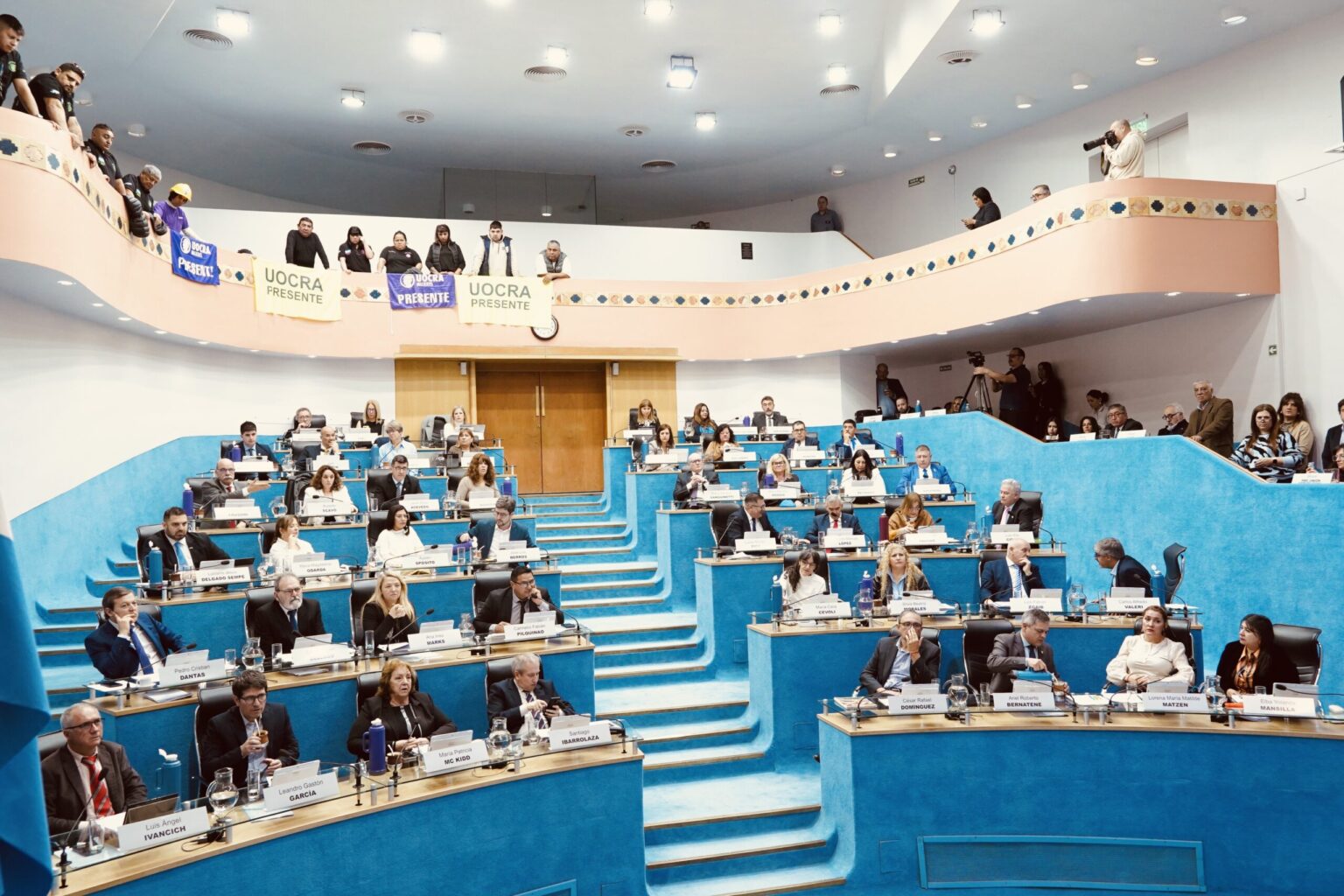 Aprueban el "compre local" para pymes y trabajadores