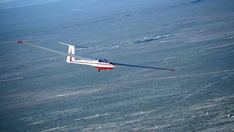 82 años de vuelo: el Club de Planeadores de Cutral Co sigue haciendo historia