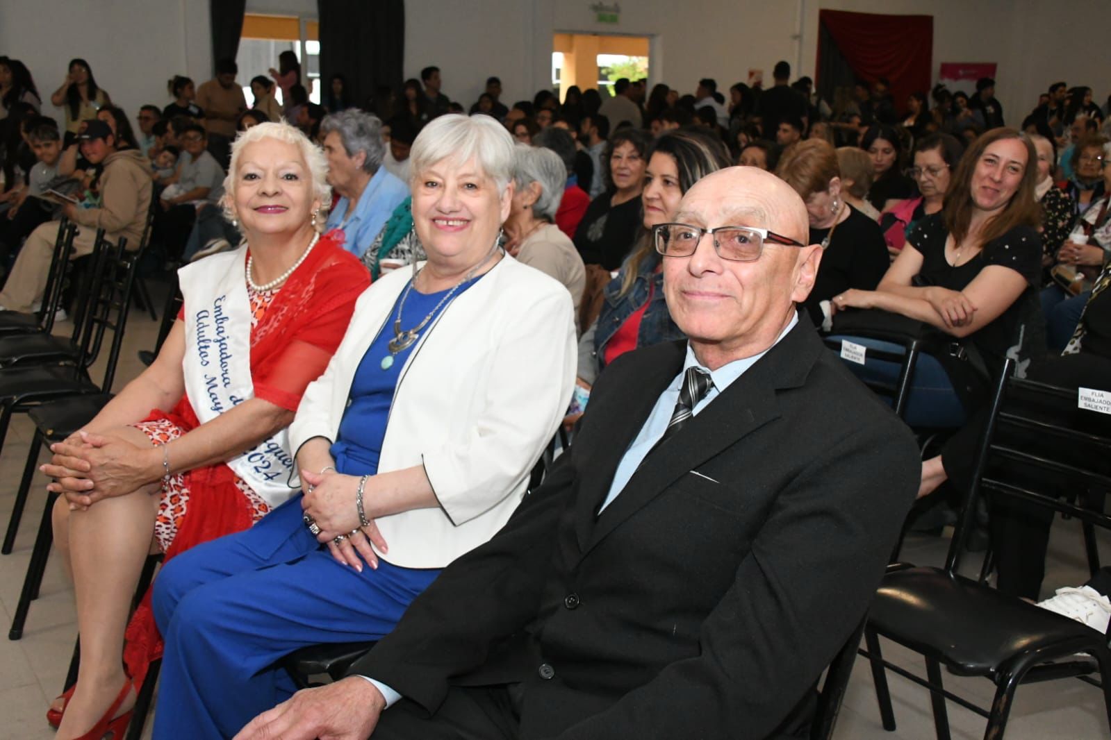 Festejos a toda edad: se premió a los Jóvenes Destacados y asumieron los embajadores de adultos mayores