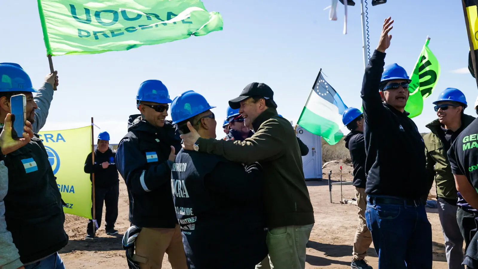 Weretilneck recorrió el oleoducto VMOS y destacó el avance de la obra