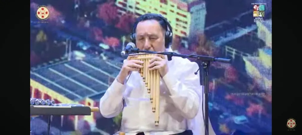 Un músico cipoleño participó en el Festival Cultural Mundial que se realizó en la India