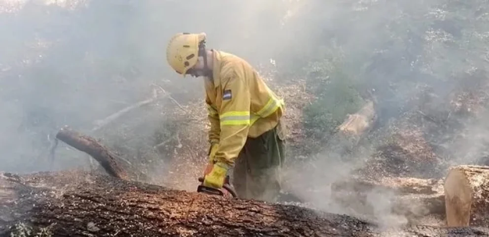 Chubut: la fiscalía abrió una investigación por incendios en Epuyén