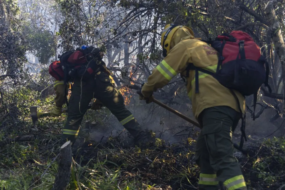 Alerta extrema por incendios en Bariloche y El Bolsón: datos del 10 de diciembre