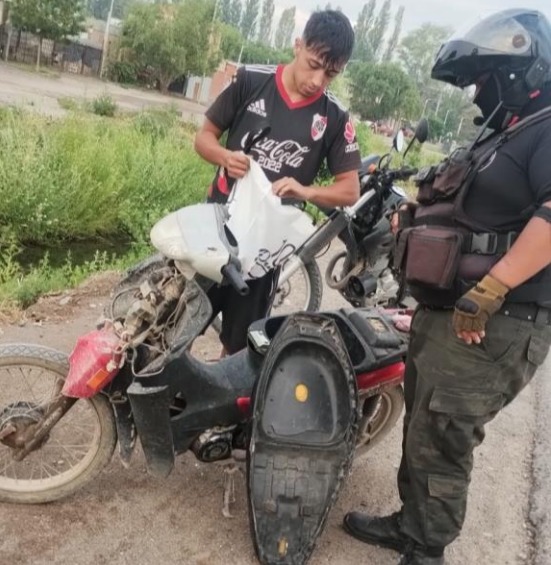 Cipolletti: secuestro de motos en operativo de control