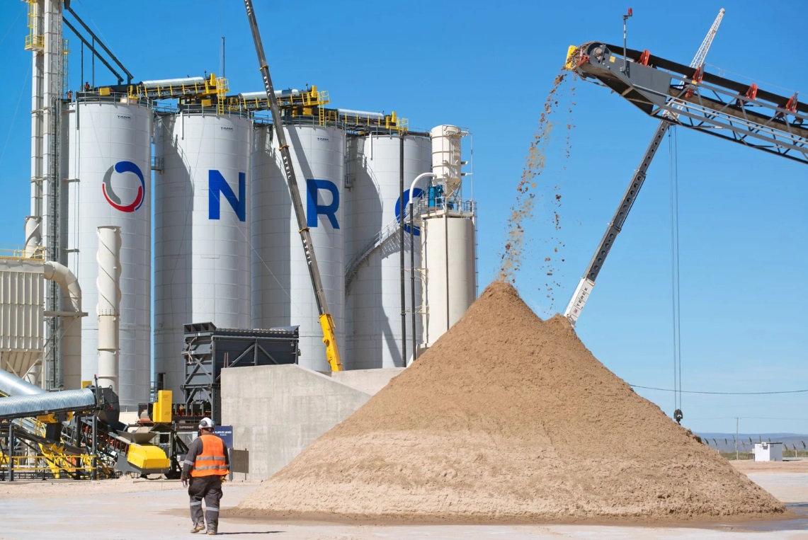 Golpe comando en Allen: cinco delincuentes asaltaron la planta de NRG y huyeron con un botín millonario