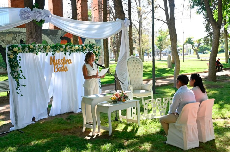 El Parque Rosauer será Nuevamente Escenario de un Casamiento Masivo en el Marco del día de los Enamorados