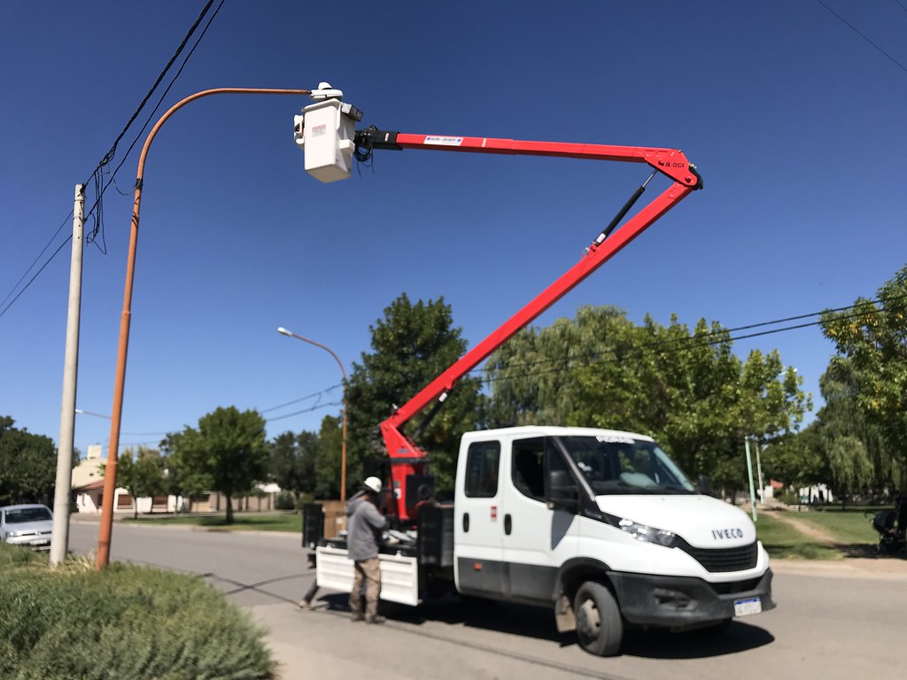 Plan LED: 392 luminarias nuevas y recambio en 4 barrios