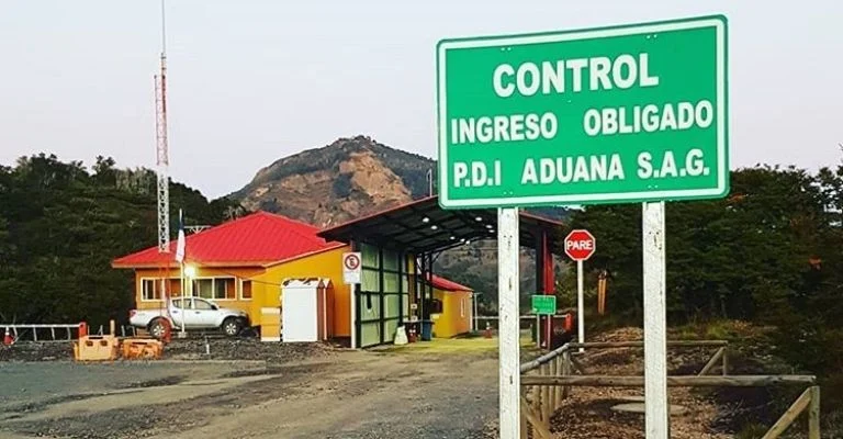 Finde largo con paro de Aduanas por mejoras salariales