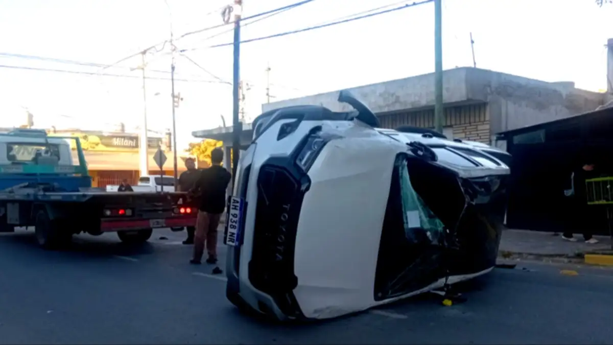 Neuquén: 2 choques en 1 hora por semáforos intermitentes