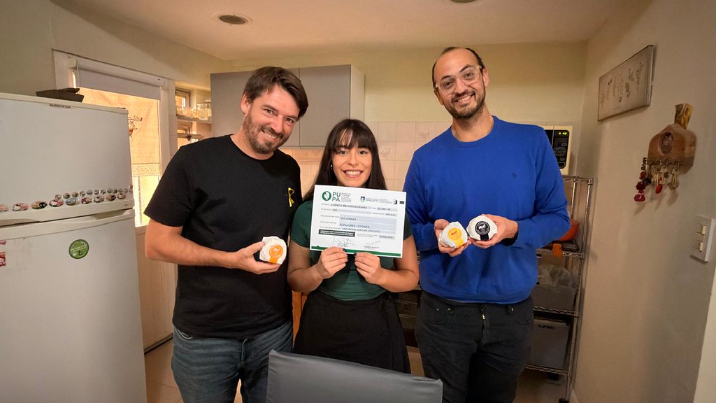 De cocina casera a comercios: el salto de Milagros con sus alfajores