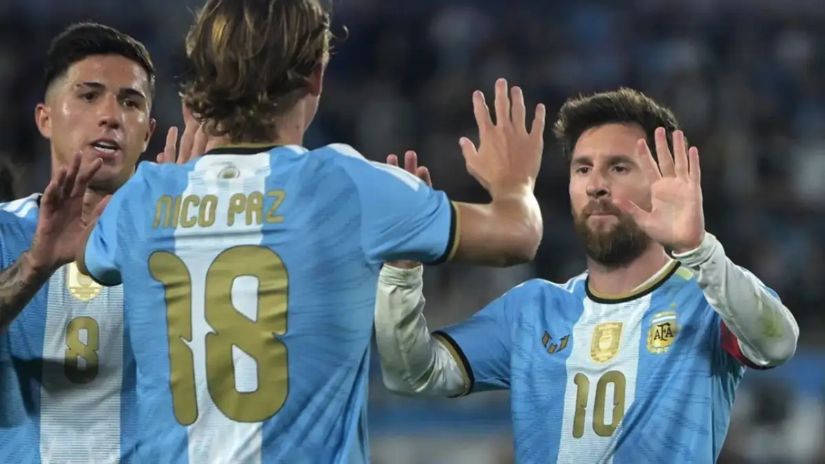 Nico Paz despidió a Messi con una carta y los hinchas ya lo señalan como su heredero