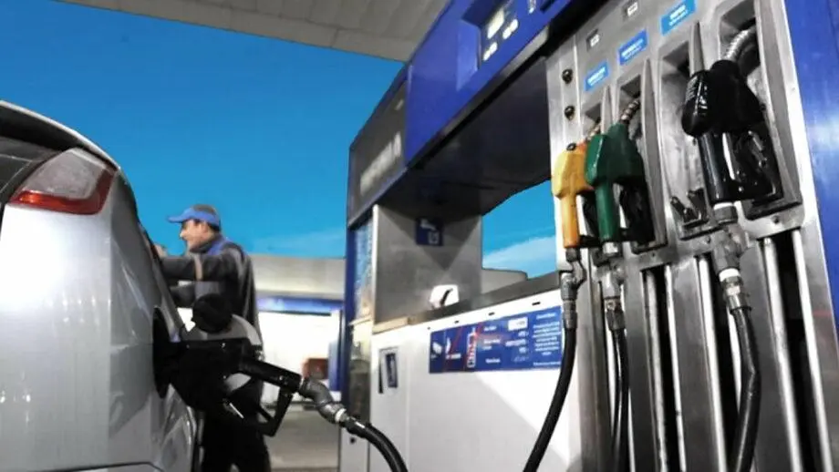 YPF bajará las naftas un 4% desde el 1° de mayo