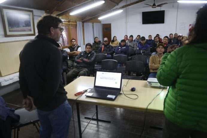 Neuquén: Iniciaron los cursos gratuitos de poda
