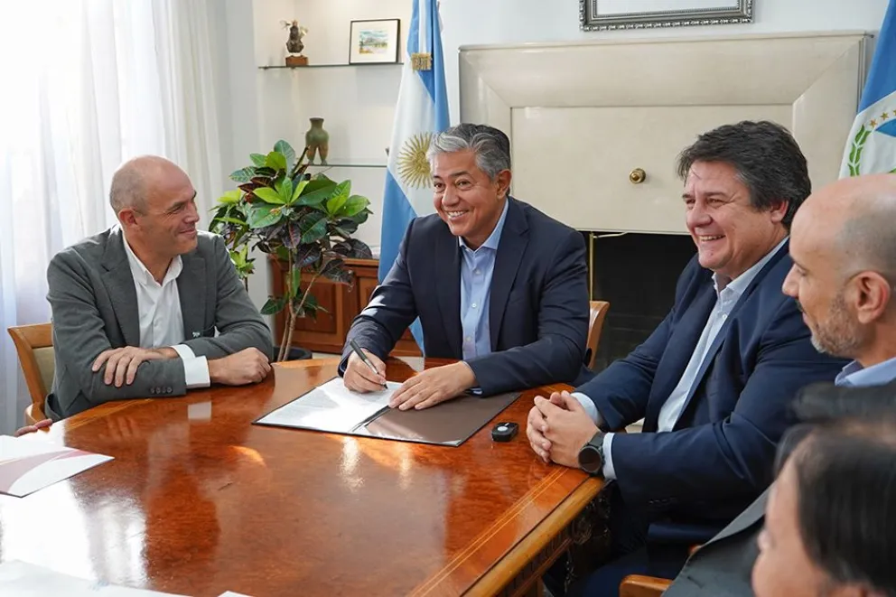 Se pone en marcha una obra que llevará agua potable a la meseta