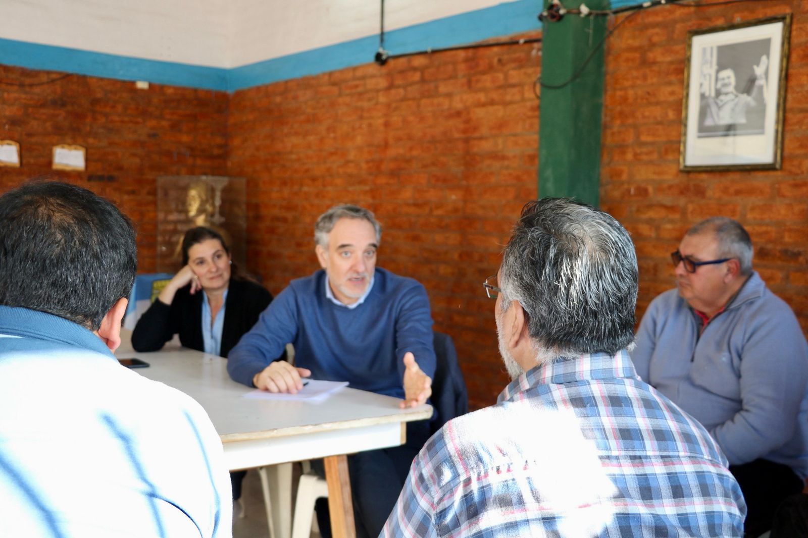 Doñate: “Se llevan nuestra energía cruda por un caño mientras las industrias cier...