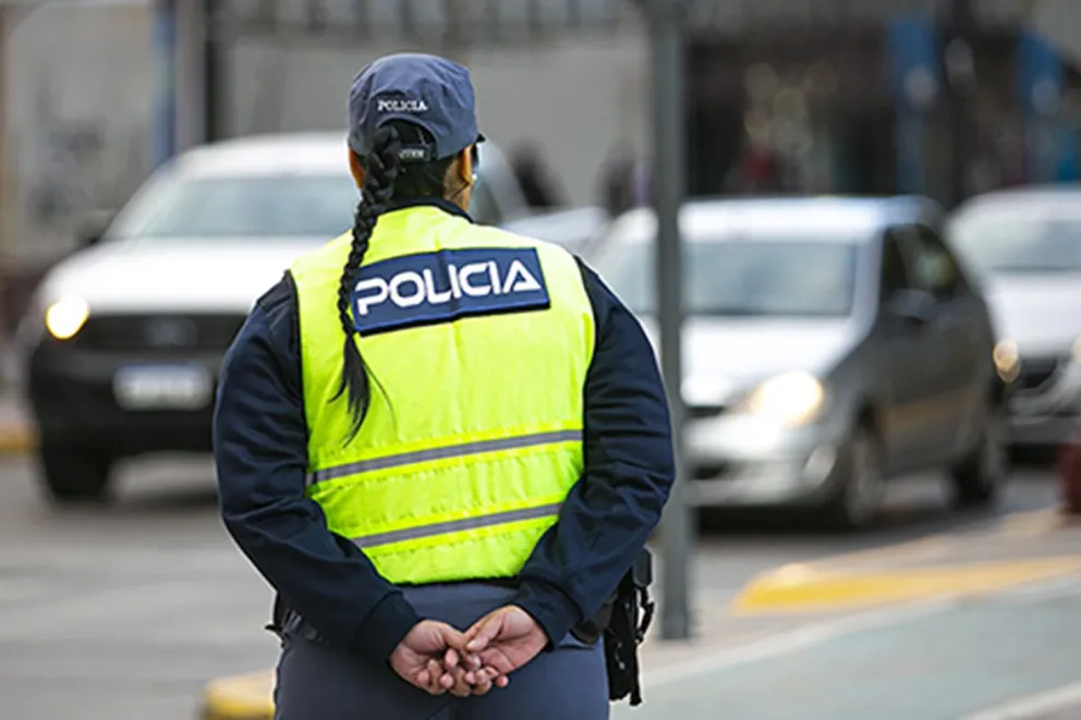 La Provincia de Neuquén prepara la compra de armas menos letales