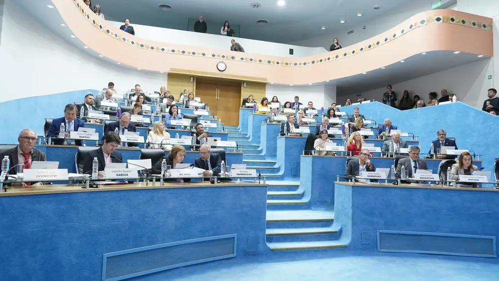 Aprueban la prórroga del contrato del área Agua Salada