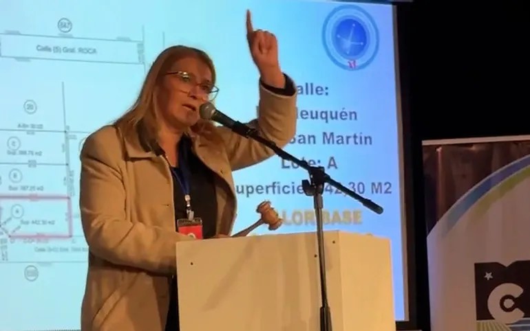 Subasta de terrenos fiscales: Cipolletti recaudó más de un millón de dólares