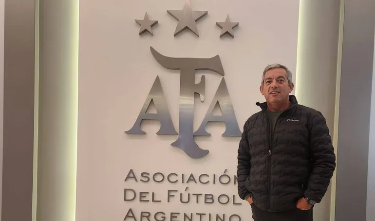 Dirigente de Cipo se reunió en AFA por el mercado de pases